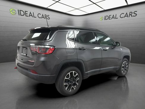 Used 2019 Jeep Compass Trailhawk AWD/4WD image 5