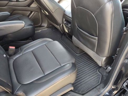 Used 2018 Chevrolet Traverse Premier w/ Redline Edition image 22