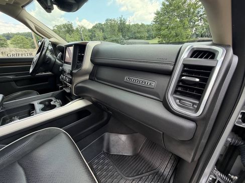 Used 2022 RAM 2500 Laramie AWD/4WD image 34