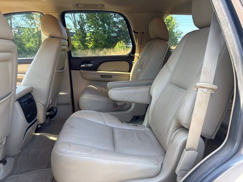 Used 2012 GMC Yukon Denali AWD/4WD image 13