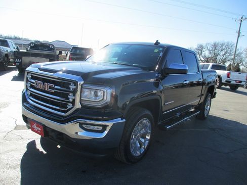 Used 2018 GMC Sierra 1500 SLT w/ SLT Premium Package image 11