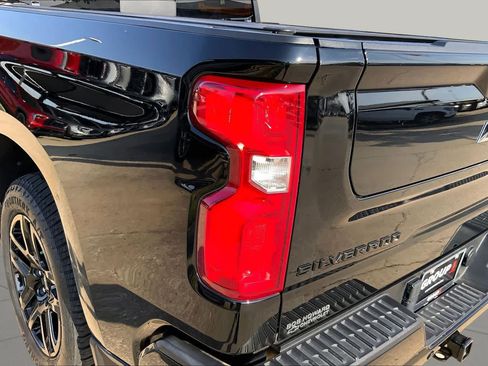 Certified 2024 Chevrolet Silverado 1500 High Country w/ Midnight Edition AWD/4WD image 28
