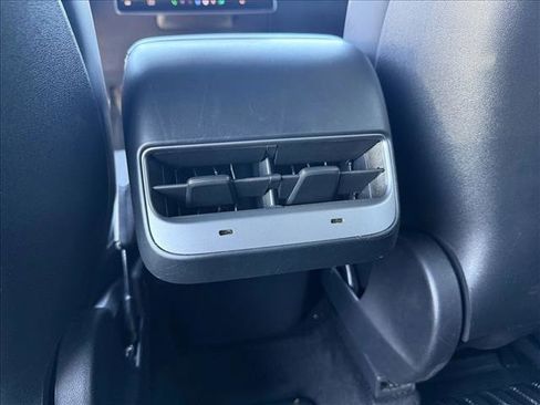 Used 2023 Tesla Model Y Long Range image 23
