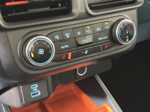 Certified 2024 Ford Maverick XLT w/ XLT Luxury Package image 21