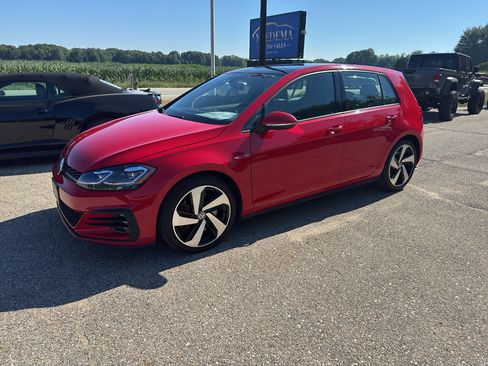 Used 2019 Volkswagen GTI SE FWD image 37
