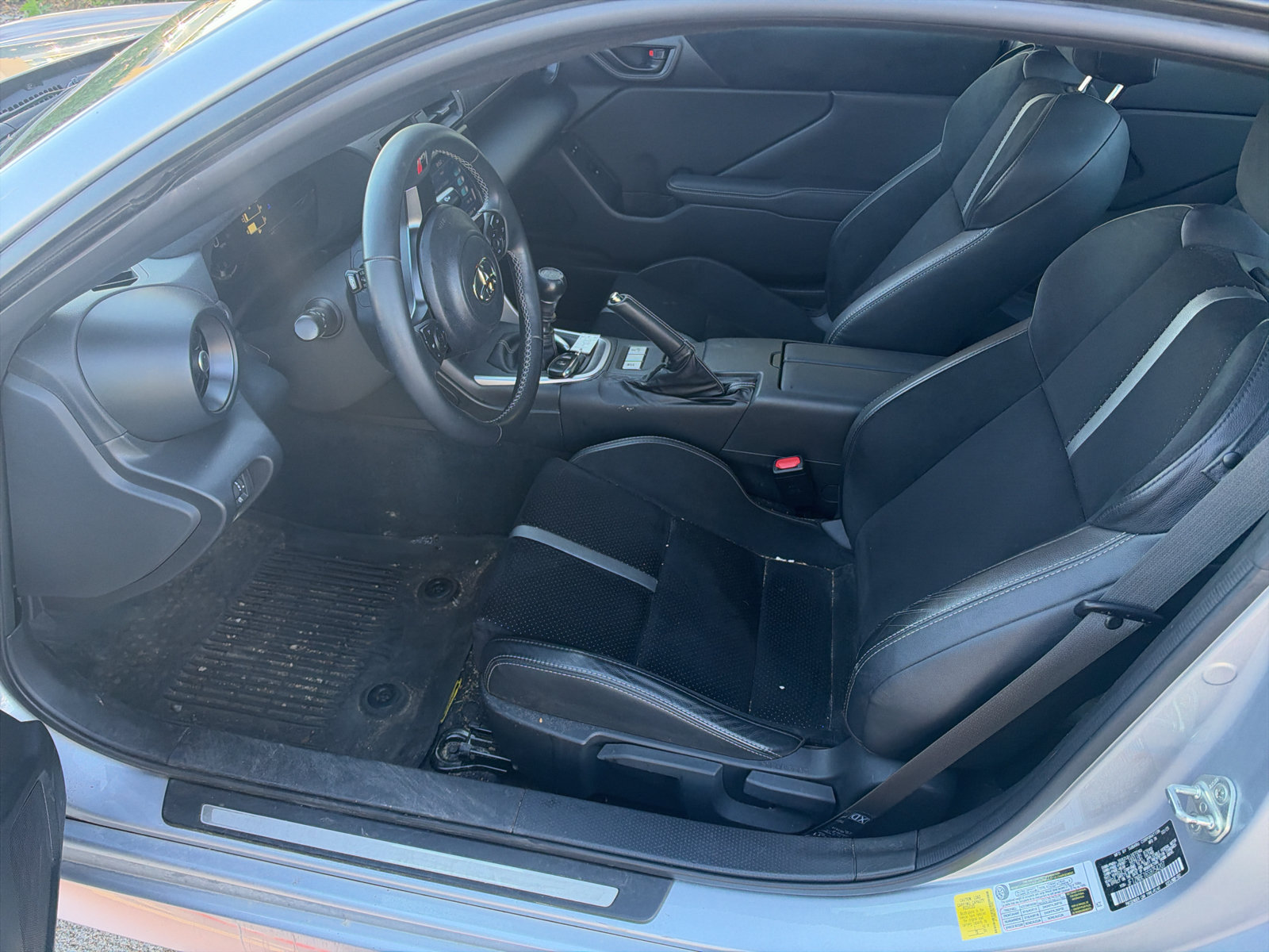 Used 2025 Toyota GR86 Premium w/ ALL Weather Mat Package (TMS) RWD image 12