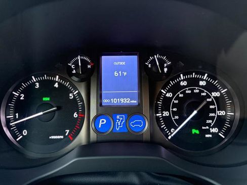 Used 2016 Lexus GX 460 Base w/ Premium Package image 19