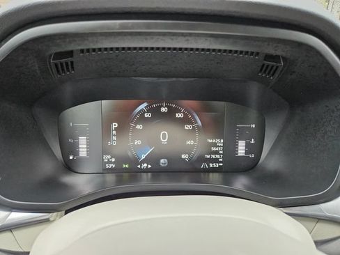 Used 2019 Volvo XC60 T5 Momentum w/ Advanced Package AWD/4WD image 26