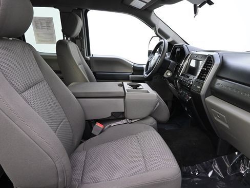 Used 2018 Ford F250 XLT w/ XLT Value Package image 16