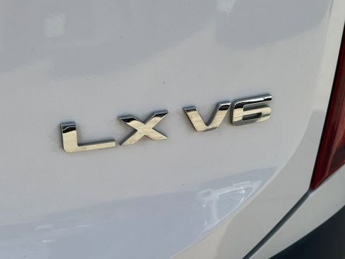 Used 2021 Kia Telluride LX image 12