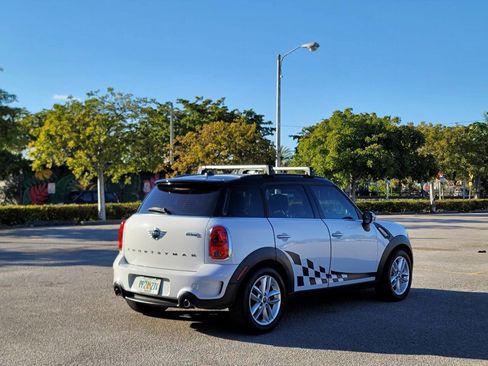 Used 2016 MINI Cooper Clubman image 3