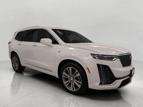 Used 2025 Cadillac XT6 Premium Luxury w/ Technology Package AWD/4WD image 1