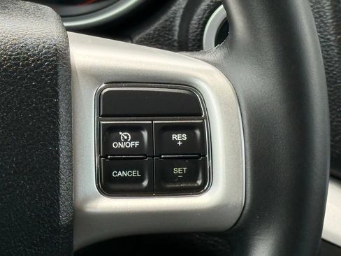 Used 2019 Dodge Journey SE w/ Premium Group FWD image 27
