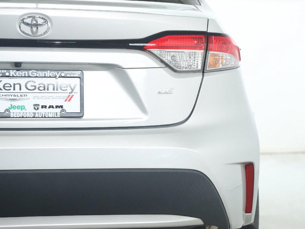 Used 2021 Toyota Corolla LE w/ Carpet Mat Package (TMS) FWD image 42