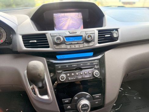 Used 2012 Honda Odyssey EX-L image 18