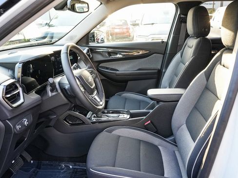 New 2026 Chevrolet TrailBlazer LT w/ Convenience Package AWD/4WD image 16