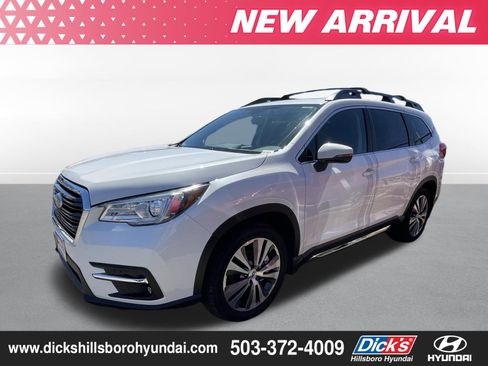 Used 2022 Subaru Ascent Limited w/ Technology Package AWD/4WD image 3