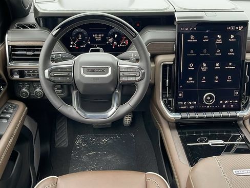 New 2026 GMC Yukon XL Denali Ultimate AWD/4WD image 16