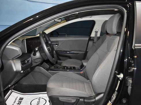 Used 2025 Kia K4 EX image 6