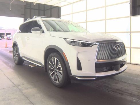 Used 2026 INFINITI QX60 Luxe w/ Cargo Package FWD image 2