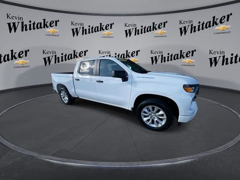 Used 2023 Chevrolet Silverado 1500 Custom AWD/4WD image 2