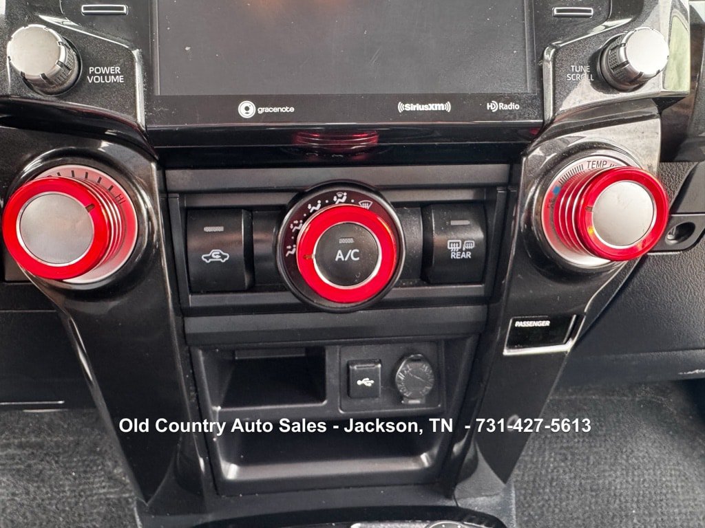 Used 2022 Toyota 4Runner TRD Off-Road Premium AWD/4WD image 39