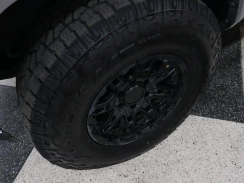 Used 2018 Toyota Tacoma SR5 image 34