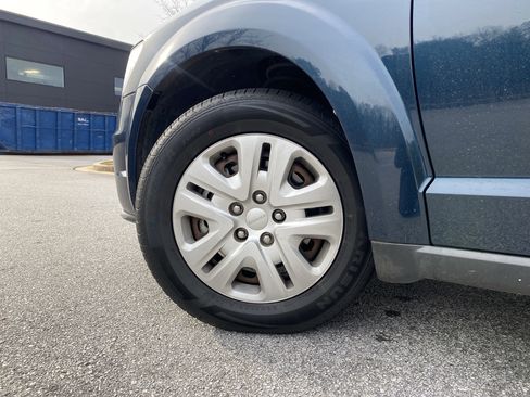 Used 2015 Dodge Journey American Value Package w/ Flexible Seating Group image 17