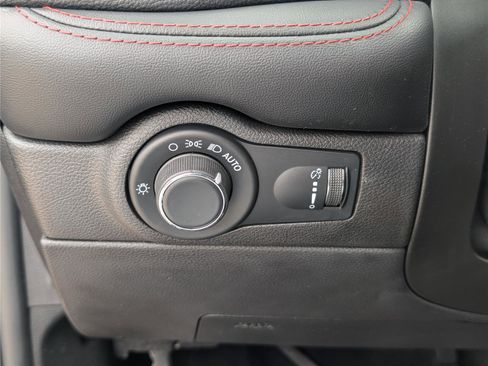 Used 2023 Dodge Durango R/T w/ Blacktop Package image 22