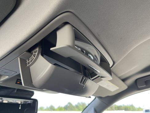 Used 2020 Chevrolet Tahoe Premier image 32