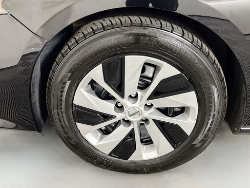 Used 2019 Nissan Altima 2.5 S FWD image 26