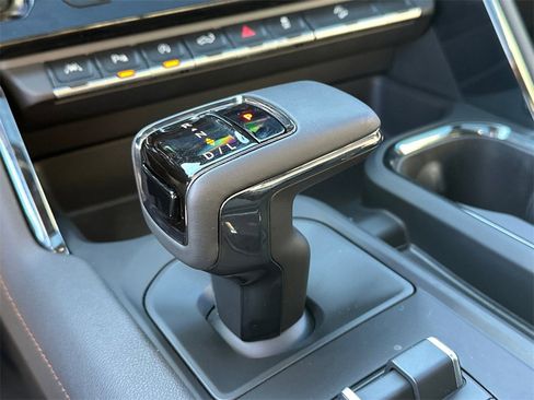 Used 2025 GMC Sierra 1500 AT4 w/ AT4 Premium Package image 32