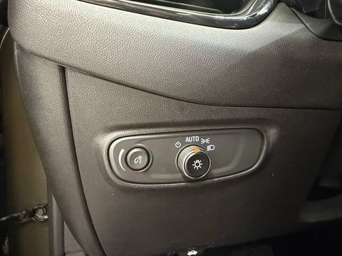 Certified 2023 Chevrolet Equinox RS AWD/4WD image 17