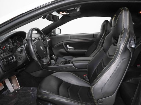 Used 2014 Maserati GranTurismo Coupe RWD image 36