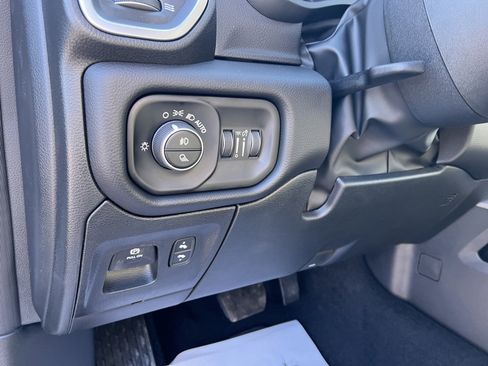New 2026 RAM 1500 Big Horn AWD/4WD image 16