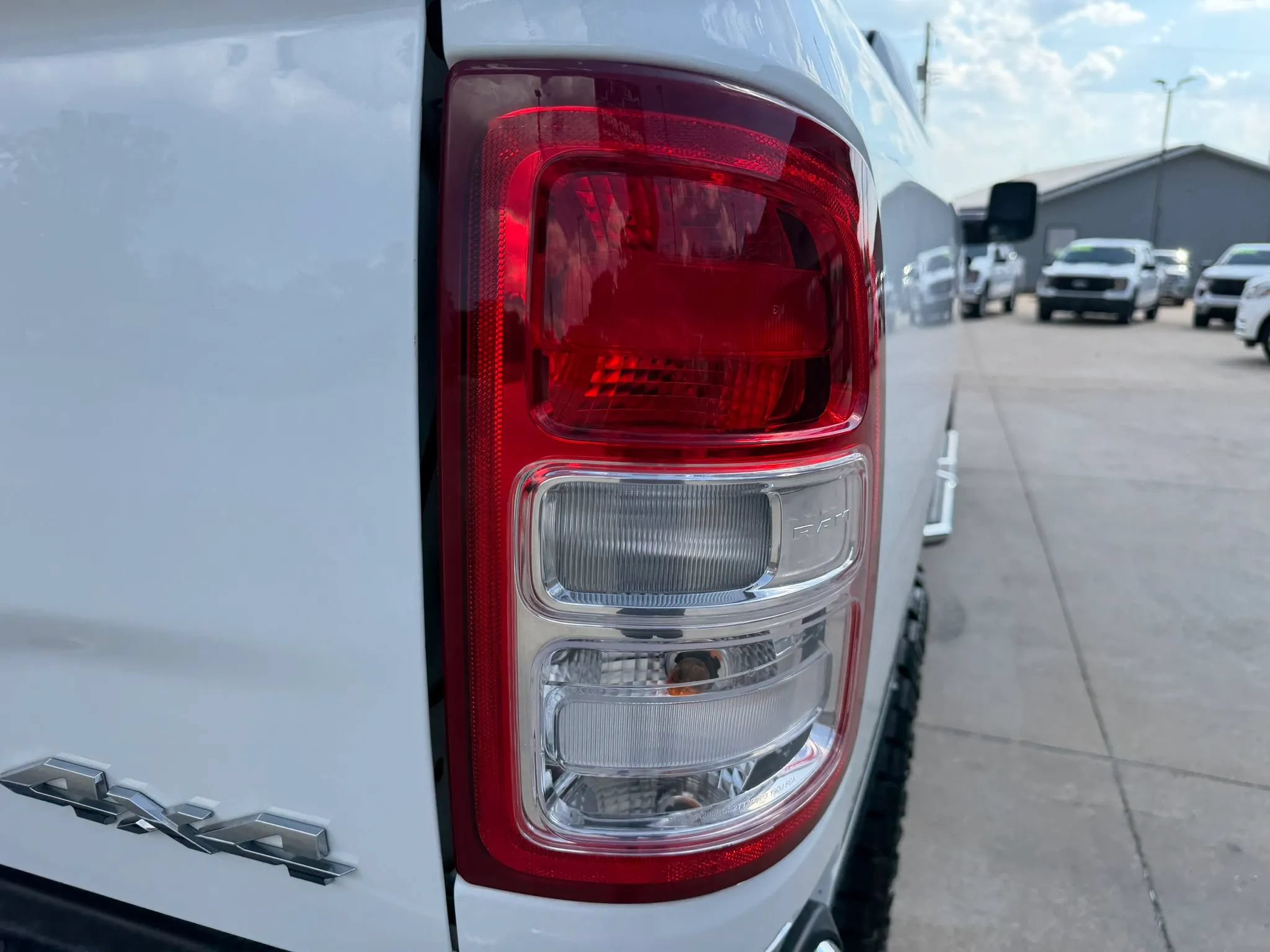 Used 2024 RAM 2500 Big Horn AWD/4WD image 59