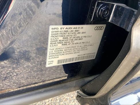 Certified 2025 Audi Q7 3.0T Premium Plus image 34