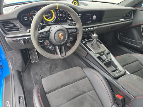 Certified 2023 Porsche 911 GT3 RS RWD image 4