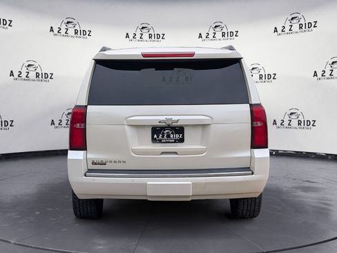Used 2015 Chevrolet Suburban LTZ RWD image 5