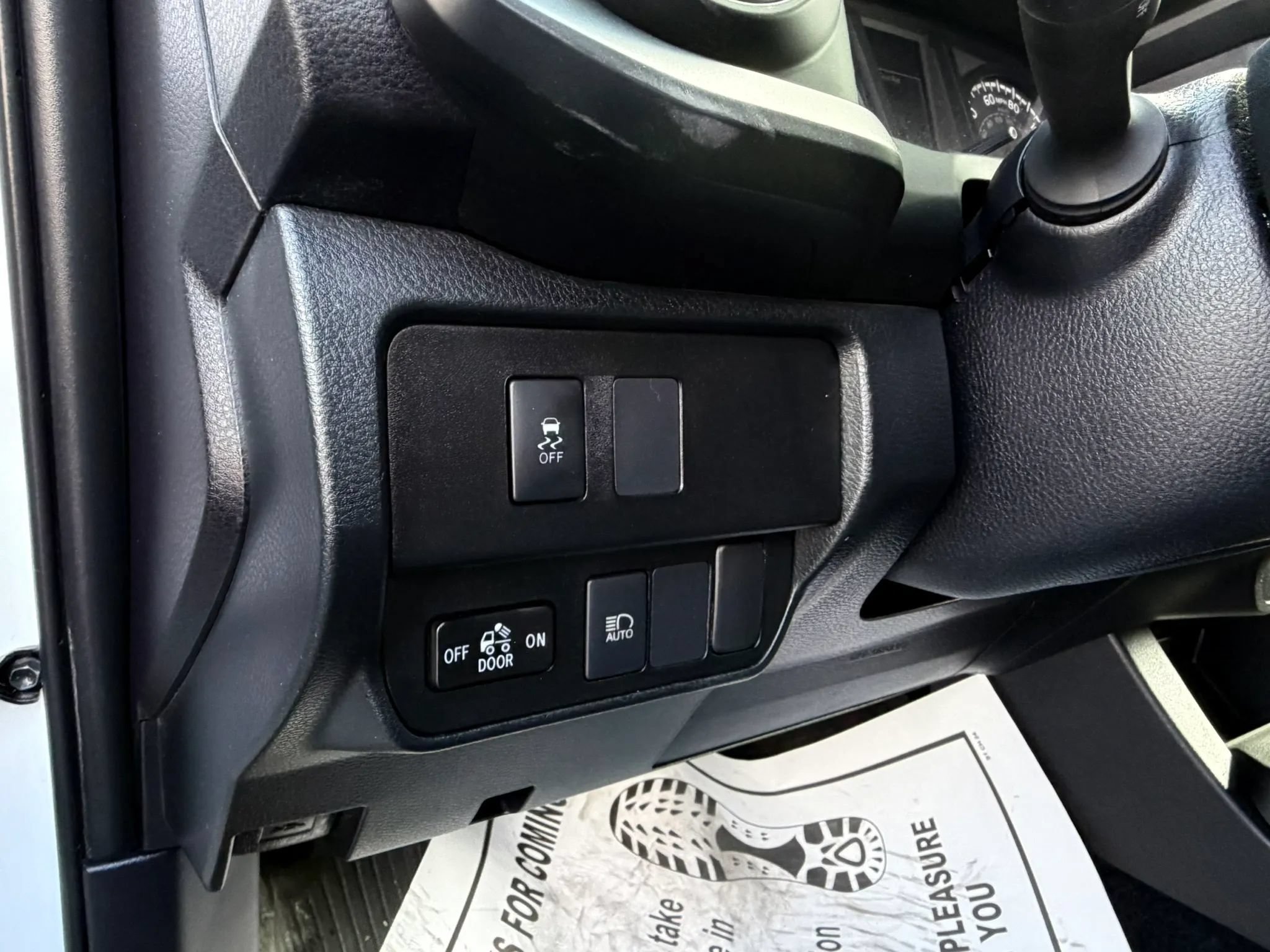 Used 2021 Toyota Tacoma SR AWD/4WD image 23