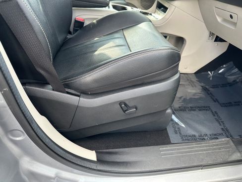 Used 2020 Dodge Grand Caravan Crew w/ Quick Order Package 29L image 10