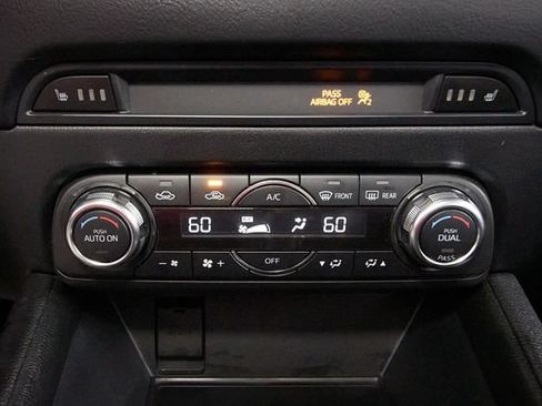 Used 2018 MAZDA CX-5 Touring w/ Preferred Equipment Package AWD/4WD image 16