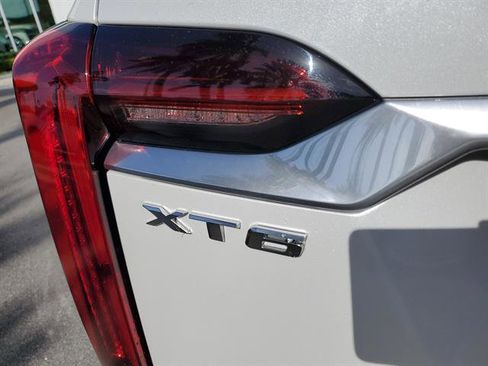 Used 2021 Cadillac XT6 Premium Luxury FWD image 11