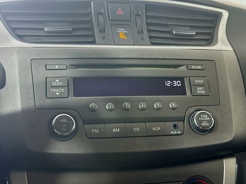 Used 2013 Nissan Sentra S FWD image 15