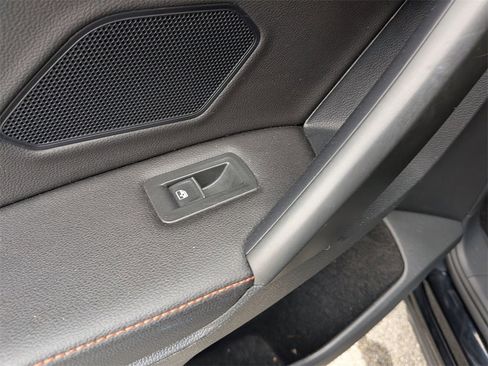 Used 2024 Volkswagen Tiguan SE image 24