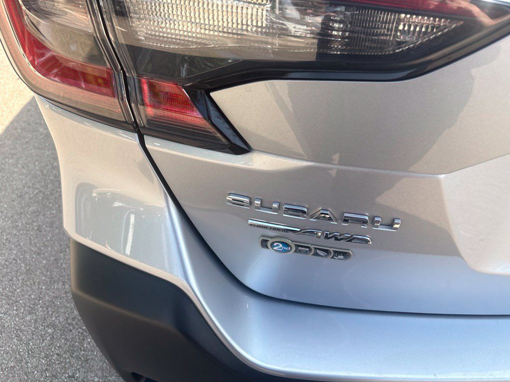 Used 2024 Subaru Outback Limited AWD/4WD image 10