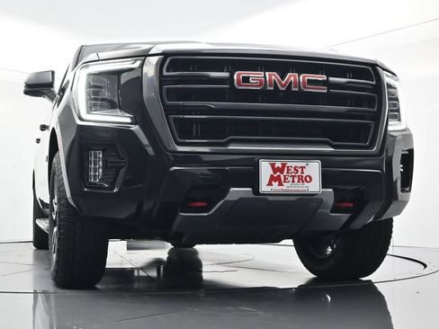 Used 2023 GMC Yukon XL AT4 w/ Technology Package AWD/4WD image 29