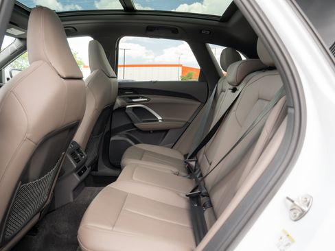 Certified 2025 Audi Q5 Premium w/ Premium Plus AWD/4WD image 25