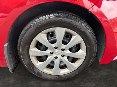 Used 2020 Toyota Corolla LE FWD image 34