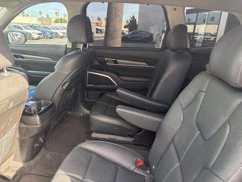 Used 2022 Kia Telluride EX w/ EX Premium Package image 35